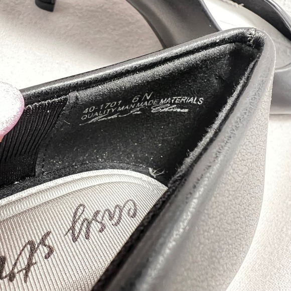 Easy Street Flex Passion Black Classic Work Kitten Heel Round Toe Solid 6 NARROW - Picture 11 of 14